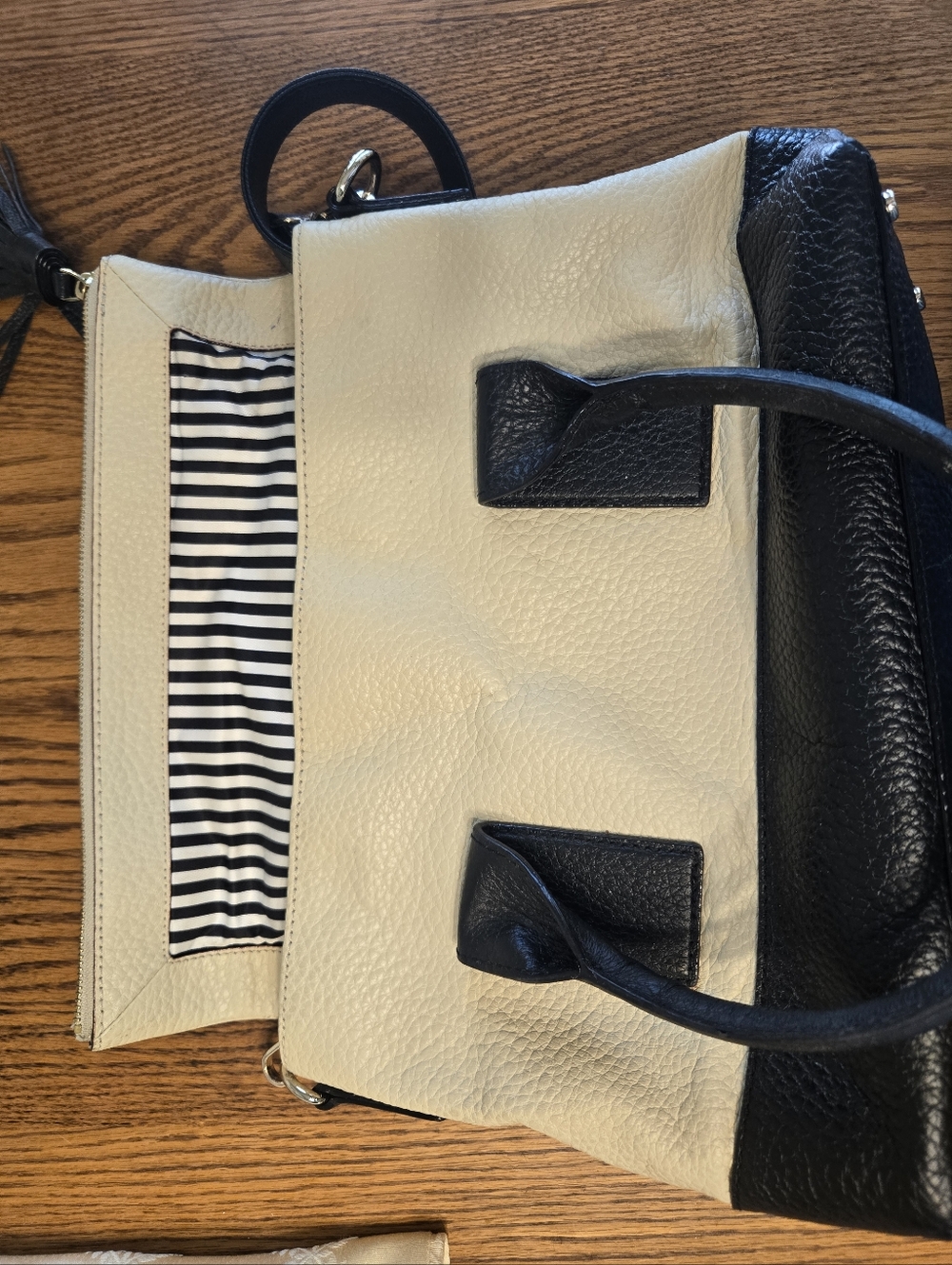 Kate Spade Large Purse - Picture 7 of 7